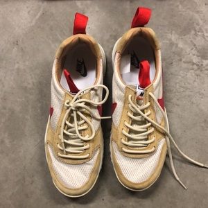 N swoosh MY 2.0 US9.5 Rep